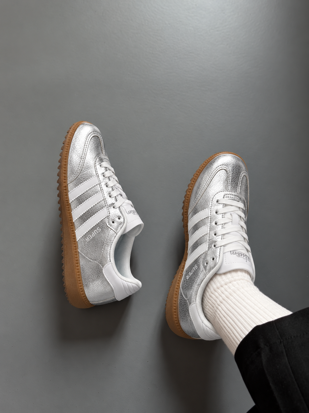AD026-低帮8-03 Retro Sneakers – Silver Low-Top Lace-Up Casual Shoes with Removable PU Insoles - Image 5